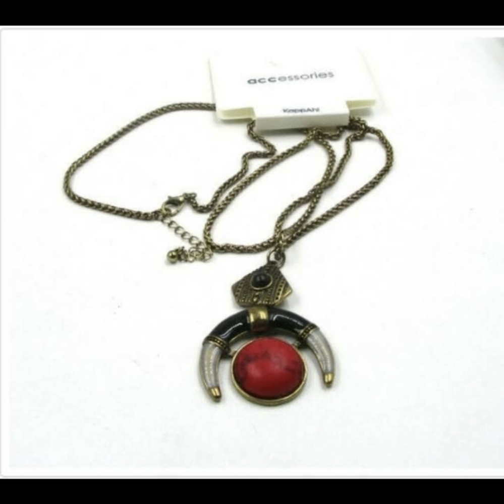 New accessories KappAhl Crescent Moon Necklace.